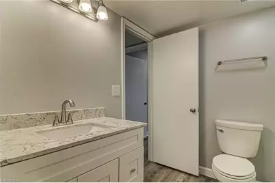 1518 Benjamin Parkway #D, Greensboro, NC 27408 - Photo 21
