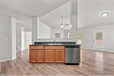 472 Hancock Drive, Kernersville, NC 27284 - Photo 15