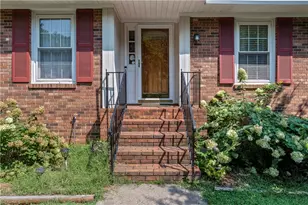 145 Stanwell Ct, Clemmons, NC 27012 - Photo 5