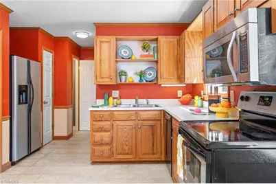609 Central Avenue, Burlington, NC 27215 - Photo 11