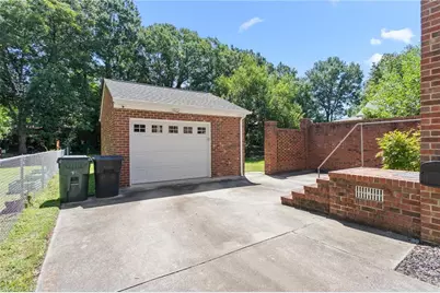 609 Central Avenue, Burlington, NC 27215 - Photo 25