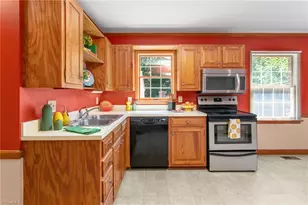609 Central Ave, Burlington, NC 27215 - Photo 9
