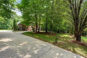 3608 Summit Lakes Dr, Browns Summit, NC 27214 - Photo 41