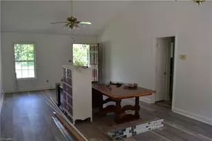 405 Puzak Ln, Madison, NC 27025 - Photo 5