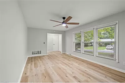 2205 Hathaway Drive, Greensboro, NC 27408 - Photo 7