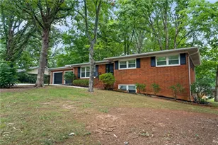 2205 Hathaway Dr, Greensboro, NC 27408 - Photo 47