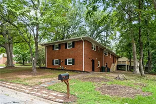 2205 Hathaway Dr, Greensboro, NC 27408 - Photo 49