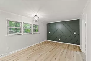 2205 Hathaway Dr, Greensboro, NC 27408 - Photo 15