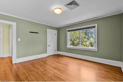 300 Warren Street, Greensboro, NC 27403 - Photo 19