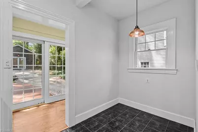 300 Warren Street, Greensboro, NC 27403 - Photo 15