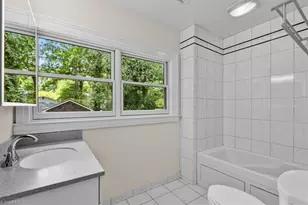 300 Warren St, Greensboro, NC 27403 - Photo 25