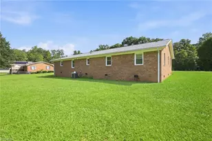 5325 Old Greensboro Rd, Randleman, NC 27317 - Photo 27