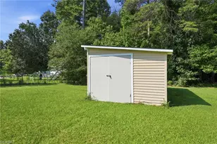5325 Old Greensboro Rd, Randleman, NC 27317 - Photo 25