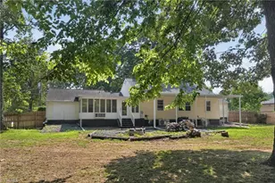 2805 Roland Rd, Greensboro, NC 27407 - Photo 3
