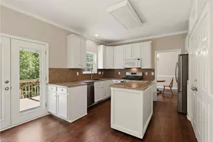 102 Farriers Ln, Jamestown, NC 27282 - Photo 11