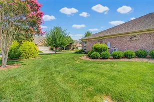 4607 Hanberry Dr, Greensboro, NC 27410 - Photo 29