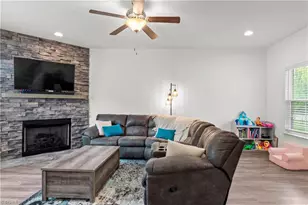 2128 Penley Trl, Greensboro, NC 27406 - Photo 5