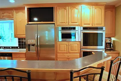 2062 Nottingham Lane, Burlington, NC 27215 - Photo 17