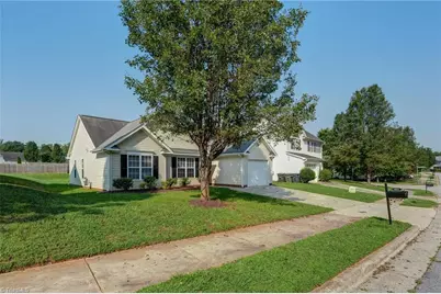 5811 Sycamore Glen Road, Greensboro, NC 27405 - Photo 3