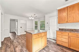 4902 Heritage Woods Ct, Greensboro, NC 27407 - Photo 15