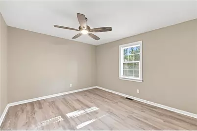 431 Dudley Street, Burlington, NC 27217 - Photo 5