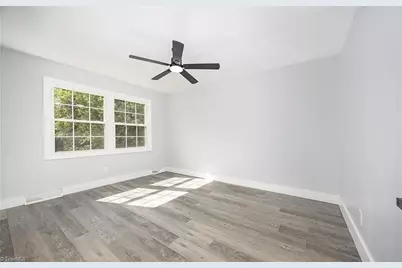 305 Rollingwood Road, Jamestown, NC 27282 - Photo 17