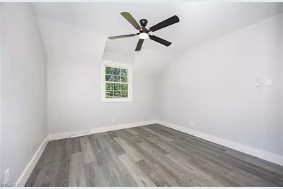 305 Rollingwood Road, Jamestown, NC 27282 - Photo 15