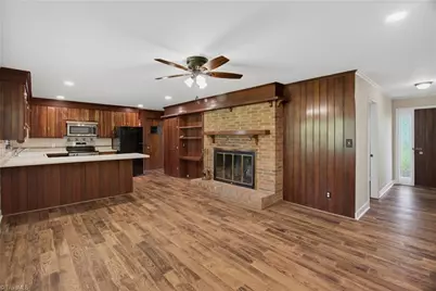 117 Buena Vista Avenue, High Point, NC 27265 - Photo 9