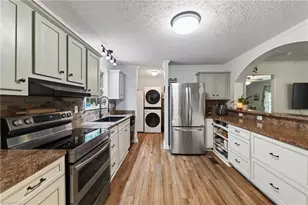 2520 Poplar Hl Ct, Snow Camp, NC 27349 - Photo 7