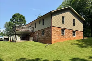 237 W Dodson Mill Rd, Pilot Mountain, NC 27041 - Photo 23