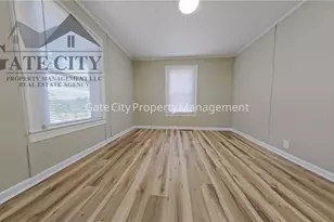 901 Old Thomasville Rd, High Point, NC 27260 - Photo 9