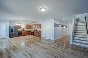 2519 Leo Ln, Asheboro, NC 27203 - Photo 5