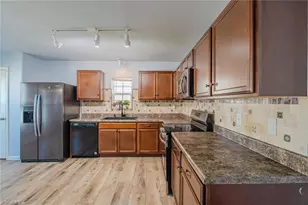 2519 Leo Ln, Asheboro, NC 27203 - Photo 7