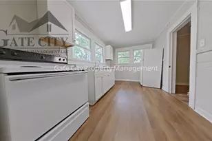 303 W 6th Ave, Lexington, NC 27292 - Photo 3