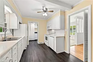 4112 Beckford Dr, Greensboro, NC 27407 - Photo 9