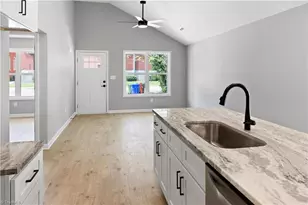 45 Mill St, Lexington, NC 27295 - Photo 7