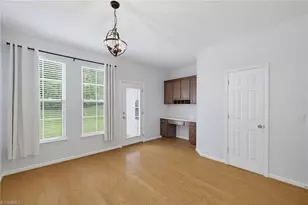 1021 Kelso Ln, Burlington, NC 27215 - Photo 15