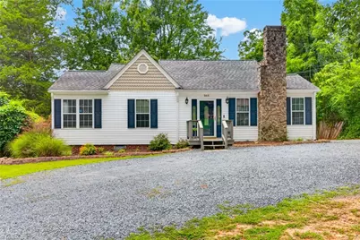 944 Uwharrie Street, Asheboro, NC 27203 - Photo 1