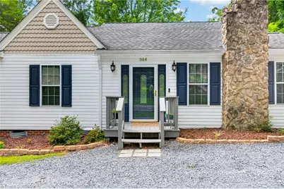 944 Uwharrie Street, Asheboro, NC 27203 - Photo 3