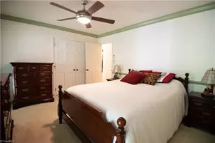 1218 Foxfire Dr, Greensboro, NC 27410 - Photo 3