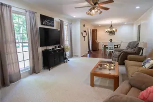 1218 Foxfire Dr, Greensboro, NC 27410 - Photo 11