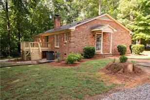 1218 Foxfire Dr, Greensboro, NC 27410 - Photo 31