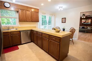 1218 Foxfire Dr, Greensboro, NC 27410 - Photo 13