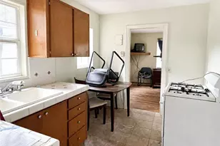 1212 Portland St, Greensboro, NC 27403 - Photo 9