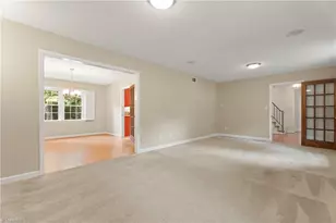 4986 Lombardy Ln, Winston-Salem, NC 27103 - Photo 7
