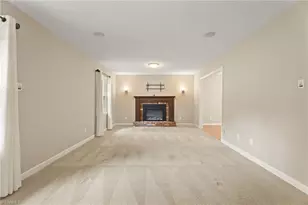 4986 Lombardy Ln, Winston-Salem, NC 27103 - Photo 5