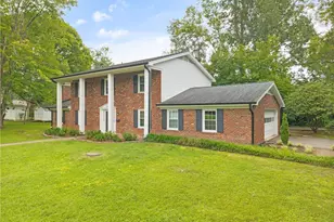 4986 Lombardy Ln, Winston-Salem, NC 27103 - Photo 3