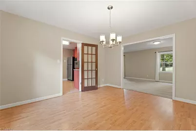4986 Lombardy Lane, Winston-Salem, NC 27103 - Photo 9