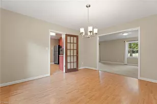 4986 Lombardy Ln, Winston-Salem, NC 27103 - Photo 9