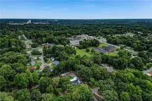 3920 Daye Dr, Greensboro, NC 27407 - Photo 33
